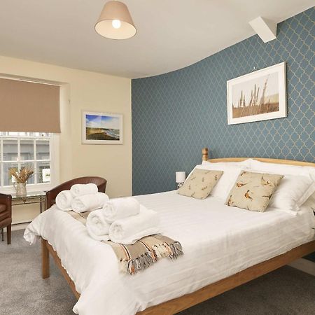 The White Hart Hotel Modbury Buitenkant foto