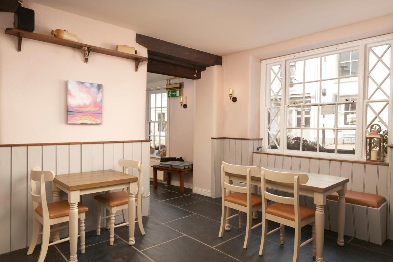 The White Hart Hotel Modbury Buitenkant foto
