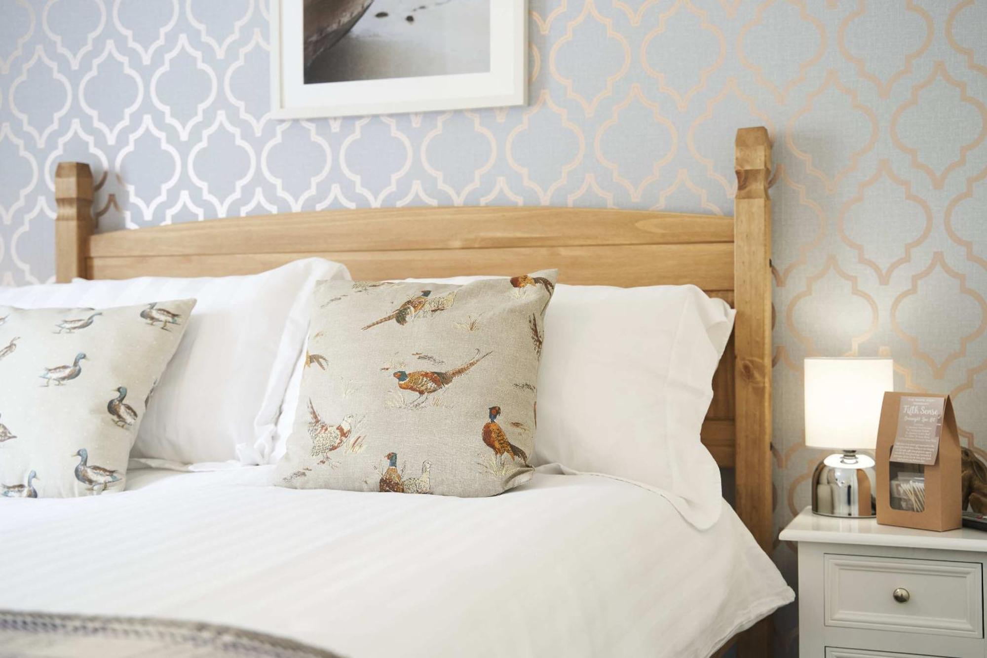 The White Hart Hotel Modbury Buitenkant foto
